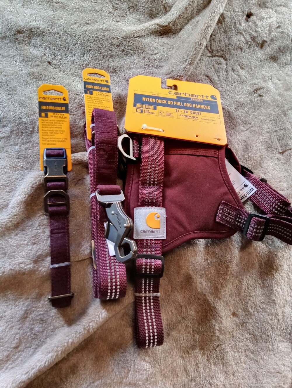 NWT • MATCHING SET • CARHARTT Dog Harness, Collar & Leash (Deep Wine) MEDIUM